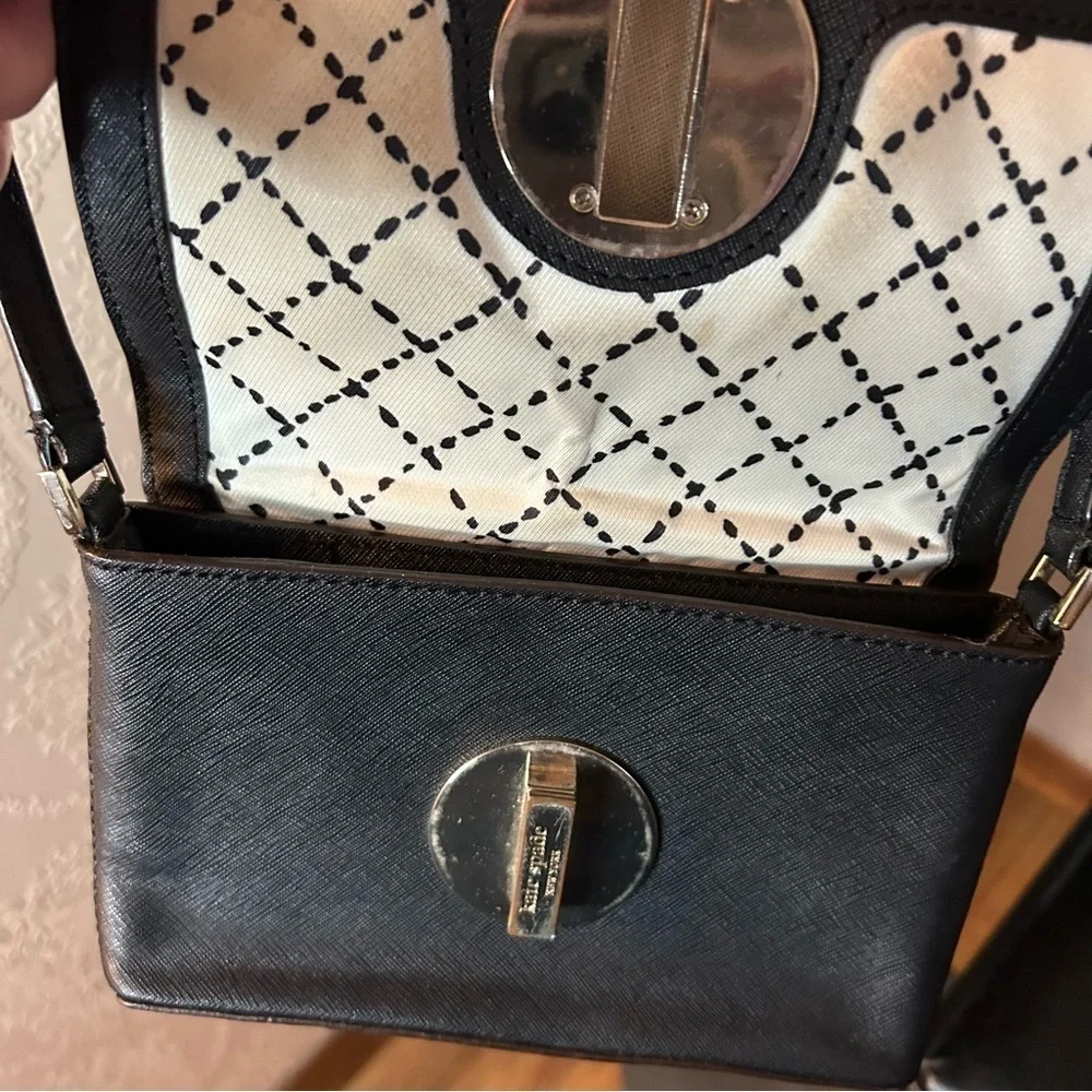 Kate Spade Small Black Newberry Lane Sally Leather Crossbody Brass Hardware Spin